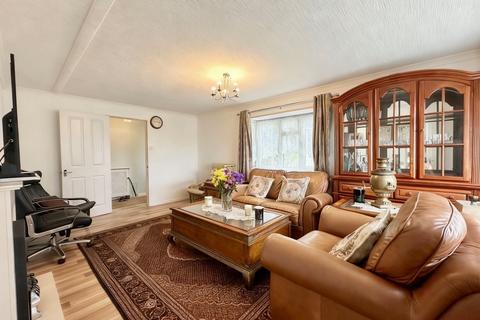 3 bedroom park home for sale, North End, Cummings Hall Lane, Noak Hill, Romford