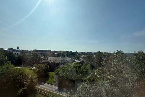 3 bedroom apartment for sale, Sussex House, East Grinstead