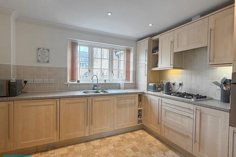 2 bedroom apartment for sale, Gatchell Oaks, Taunton