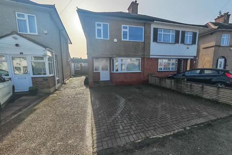3 bedroom semi-detached house for sale, Goshawk Gardens, Hayes