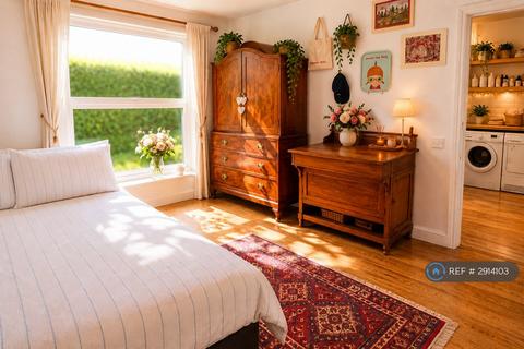 2 bedroom flat to rent, Islington, London, N19