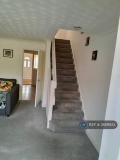 3 bedroom terraced house to rent, Tiffany Close, Bletchley, Milton Keynes, MK2
