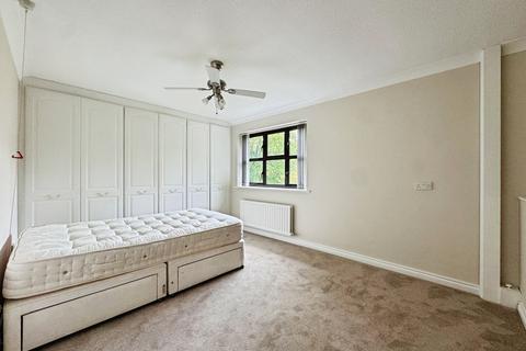 2 bedroom apartment for sale, Crowthorne Road, Bracknell, Berkshire
