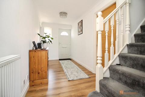 4 bedroom detached house for sale, Jewsbury Way, Braunstone, LE3