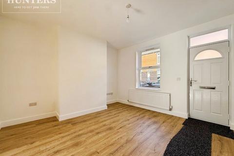 2 bedroom terraced house to rent, Sycamore Street, Barnsley
