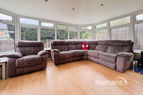 5 bedroom detached house for sale, Exeter Gardens, Yateley, Hampshire
