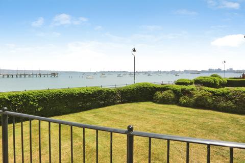 2 bedroom ground floor flat for sale, Vanguard Road, Gosport