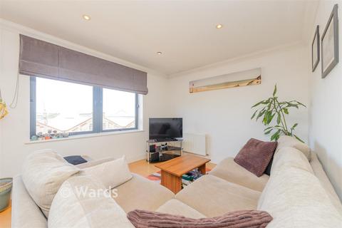 2 bedroom flat for sale, Church Lane, Chatham ME4