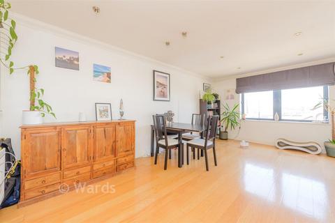 2 bedroom flat for sale, Church Lane, Chatham ME4