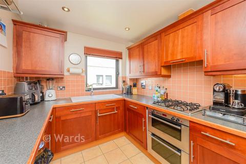2 bedroom flat for sale, Church Lane, Chatham ME4