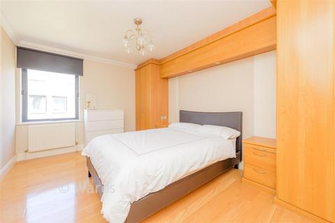 2 bedroom flat for sale, Church Lane, Chatham ME4