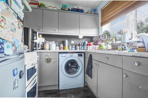 2 bedroom flat for sale, River Meads, Stanstead Abbotts, SG12