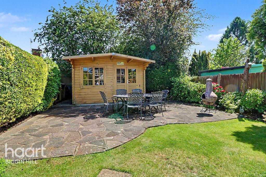 Summerhouse exterior, out buildings