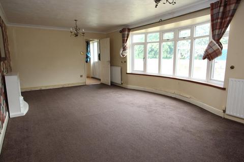 4 bedroom detached bungalow for sale, Meadow Close, Metheringham, Lincoln