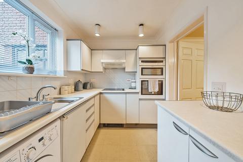 1 bedroom retirement property for sale, Oakmead Green, Epsom KT18