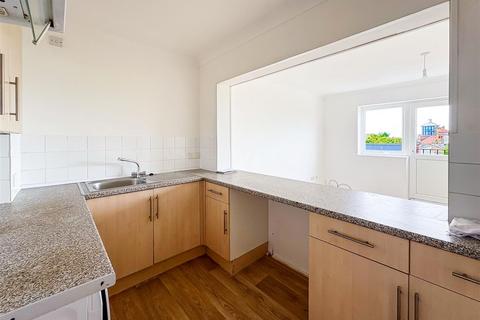 2 bedroom apartment for sale, Terminus Road, Littlehampton BN17