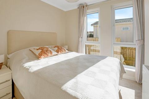 2 bedroom park home for sale, Christchurch Road, New Milton BH25