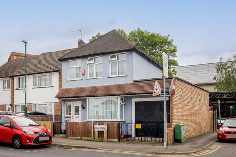 Vale Road, Sutton, SM1