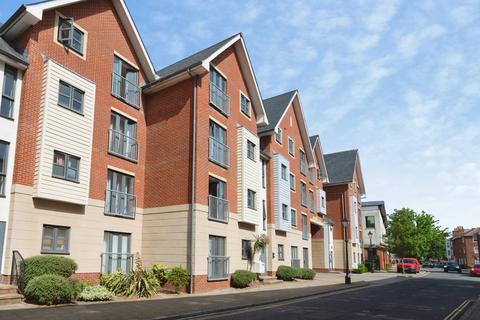 Flat - St. James's Street, PORTSMOUTH, Hampshire, PO1