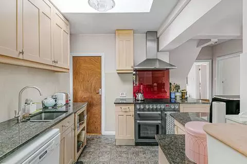 4 bedroom semi-detached house for sale – pohled 3