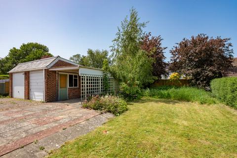 3 bedroom bungalow for sale, Canterbury Road, Brabourne Lees, TN25