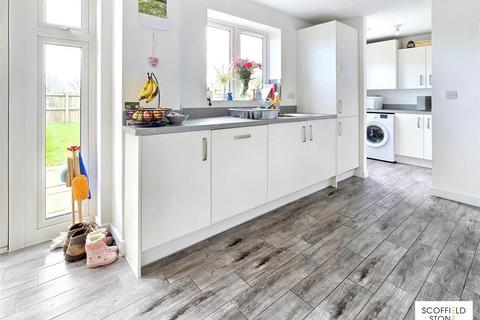 4 bedroom detached house for sale, Wren Close, Hatton, Burton-On-Trent