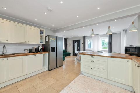 3 bedroom detached house for sale, Hillside, Royston SG8