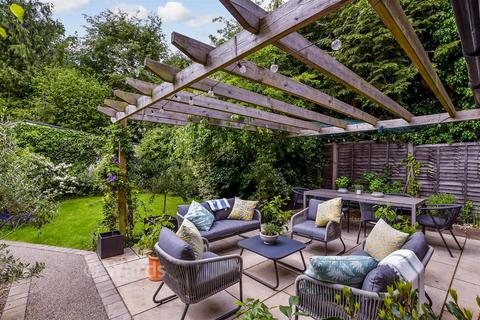 4 bedroom semi-detached house for sale, Warmlake Cottages, Maidstone ME17