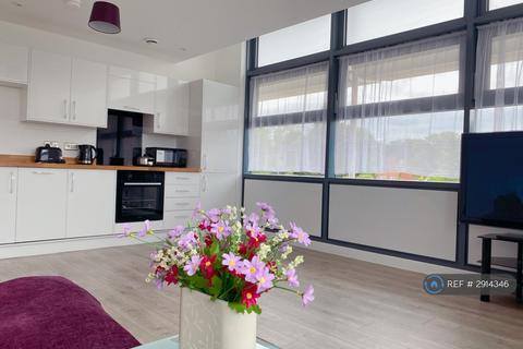 2 bedroom flat to rent, Edinburgh House, Harlow, CM20