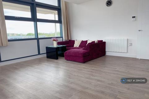 2 bedroom flat to rent, Edinburgh House, Harlow, CM20