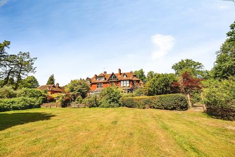3 bedroom apartment for sale, Callow Hill, Virginia Water