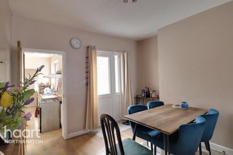 2 bedroom terraced house to rent, Alcombe Terrace, Northampton