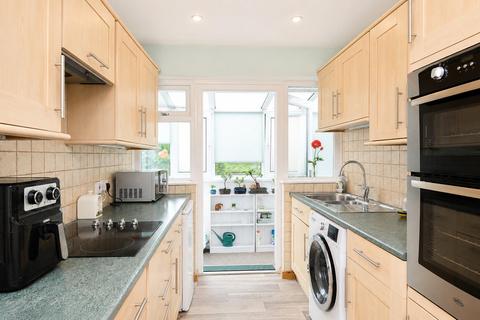 2 bedroom detached bungalow for sale, CLOSE TO LOCAL AMENITIES * SHANKLIN