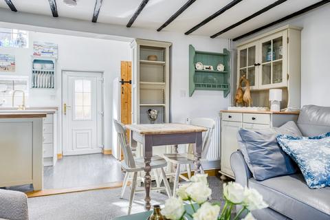 1 bedroom cottage for sale, Beach Road, Caister-On-Sea
