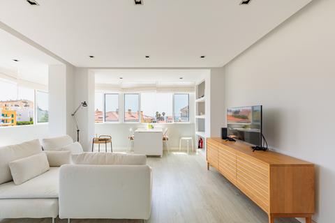 1 bedroom apartment, Estoril Beach Apartment