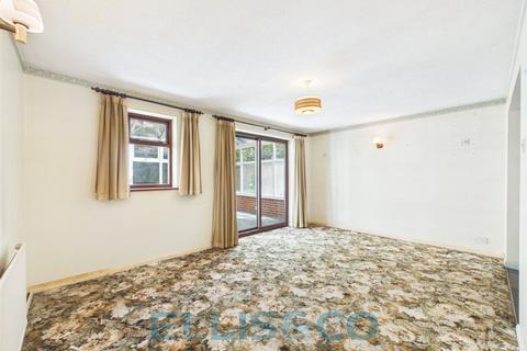 undefined, Estridge Way, Tonbridge, Kent, TN10