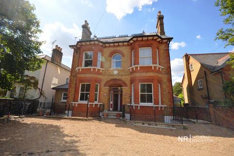 undefined, Epsom KT18