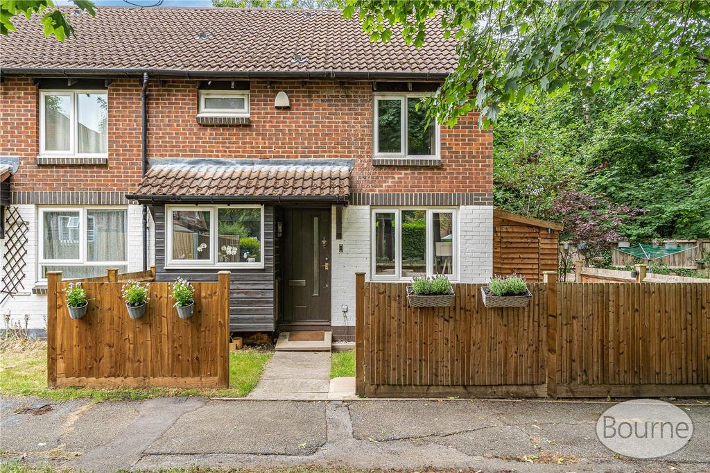 overthorpe-close-knaphill-woking-1-bed-end-of-terrace-house-for