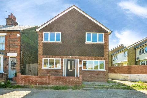 3 bedroom detached house to rent, Waterside,  Chesham,  HP5