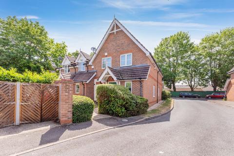 Huntington Place, Langley SL3