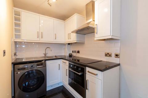 2 bedroom cluster house for sale, Huntington Place, Langley SL3
