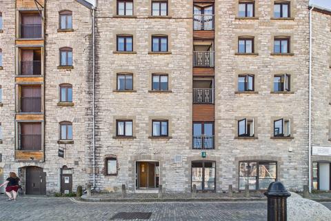 Flat - Sutton Wharf, Plymouth, Devon