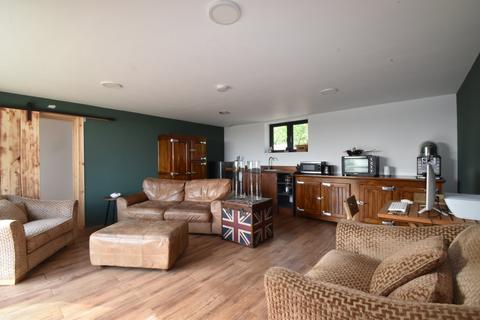 1 bedroom barn conversion for sale, Liverton Hill, Sandway, Maidstone, ME17