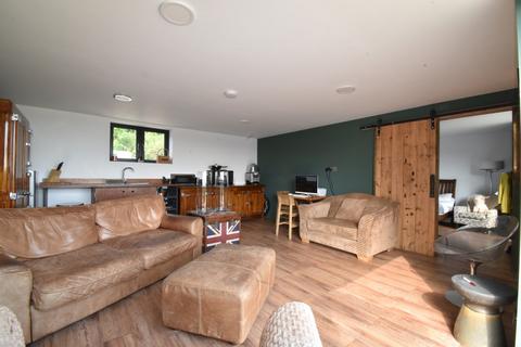 1 bedroom barn conversion for sale, Liverton Hill, Sandway, Maidstone, ME17