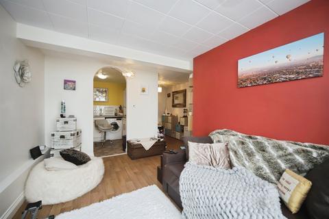 1 bedroom flat for sale, Rockwell Gate, Rockwell Green, WELLINGTON