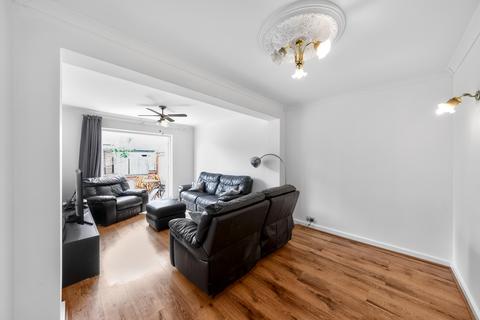 6 bedroom semi-detached house for sale, Norfolk Gardens, Bexleyheath, DA7