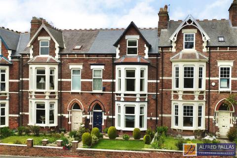 Terraced house - Roker Park Road, Roker