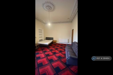 4 bedroom flat to rent, Otago St, Glasgow, G12