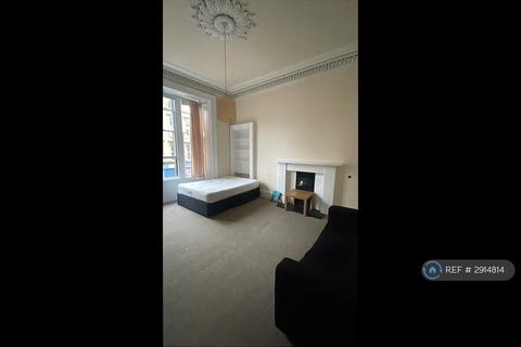 4 bedroom flat to rent, Otago St, Glasgow, G12