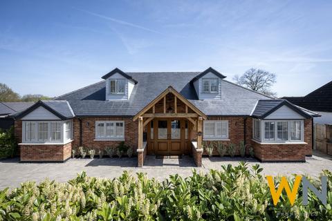 6 bedroom detached house for sale, Paternoster Row, Noak Hill, Romford RM4